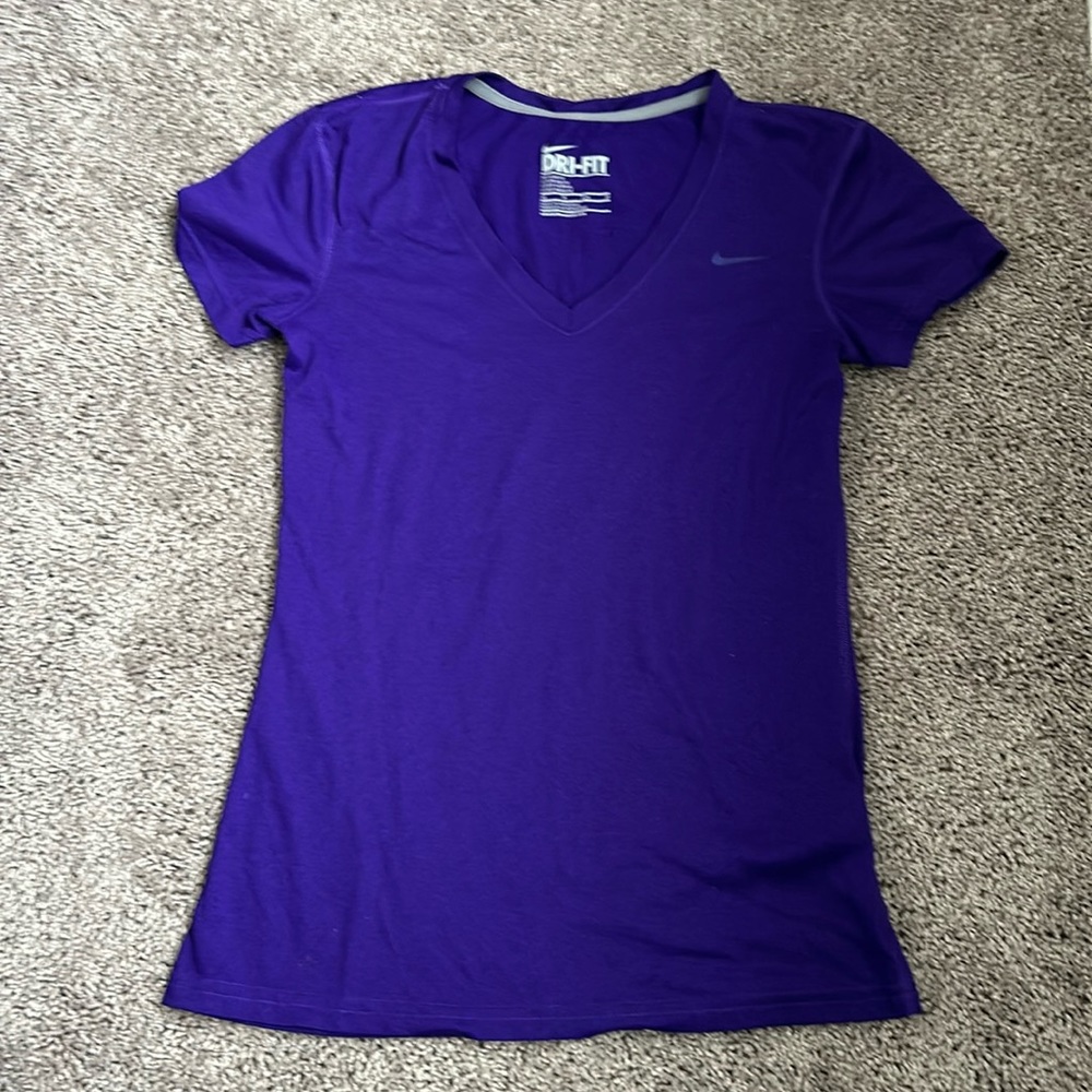 Nike dri-fit short sleeve top-XS